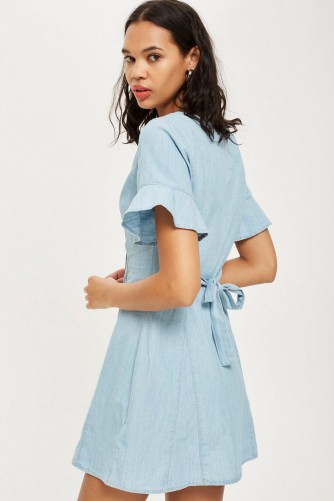 Topshop Horn Button Flippy Denim Dress | light blue ruffle sleeve dresses