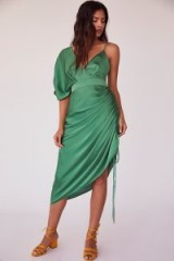 Keepsake The Label I’ve Got You Dress in Emerald Green | one sleeve side ruched plunge front dresses