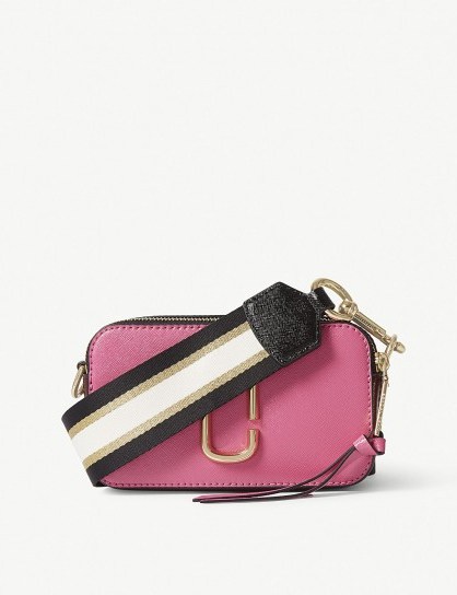 MARC JACOBS Snapshot leather camera bag in tulip pink – mini crossbody bags - flipped