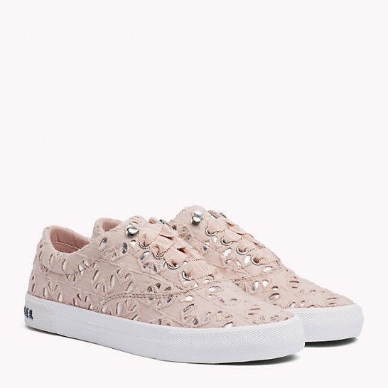TOMMY HILFIGER METALLIC DETAIL TRAINERS in DUSTY ROSE | pale pink sneakers | sport luxe shoes