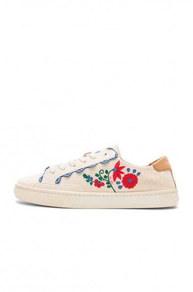 Soludos IBIZA EMBROIDERED SNEAKER in Blush / floral trainers - flipped