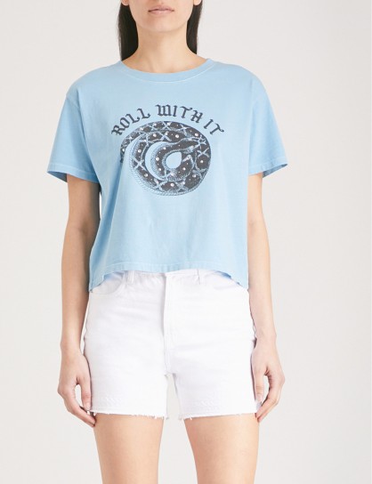 THE KOOPLES Snake-print cotton-jersey T-shirt / light blue slogan ‘roll with it’ t-shirts