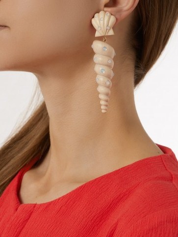 REBECCA DE RAVENEL Twisty shell-drop clip-on earrings ~ light-beige wood statement jewellery ~ sea shells - flipped