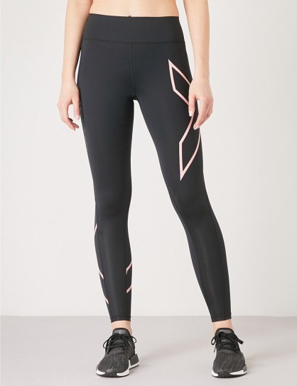 2XU Mid-rise compression leggings – black sporty pants - flipped