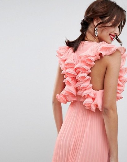 ASOS DESIGN Premium Occasion Ruffle Back Pleated Midi Dress in pastel peach – statement ruffles - flipped