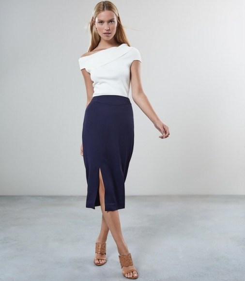 REISS BEAU DOUBLE SPLIT PENCIL SKIRT NAVY / chic day fashion - flipped