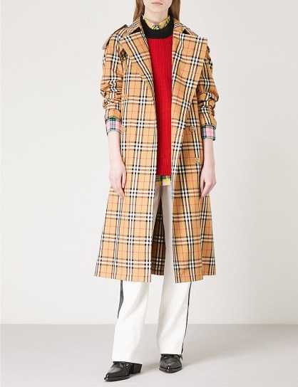 BURBERRY Checked cotton-twill trench coat antique yellow - flipped