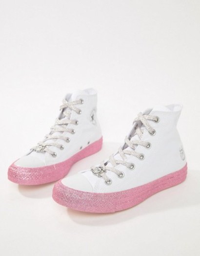 Converse X Miley Cyrus Chuck Taylor All Star Hi Trainers In White And Silver Glitter – pink sneakers - flipped