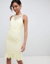 Little Mistress lace applique shift dress with peplum hem in lemon – pale yellow going out fashion