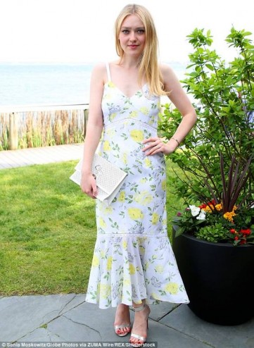 Dakota Fanning frill hem floral sundress, Cinq A Sept Jolene Silk Dress, at DuJour’s Memorial Day party in New York, May 2018. Celebrity dresses | star style summer fashion