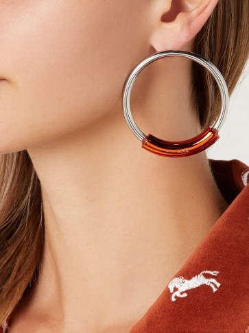 CHLOÉ Contrast-bar hoop earrings ~ large silver-tone and orange hoops - flipped