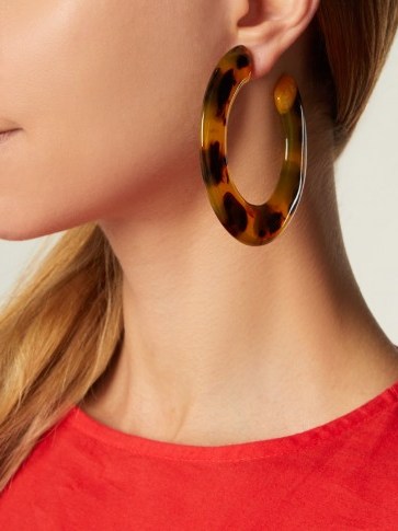 CULT GAIA Kennedy tortoiseshell acetate hoop earrings ~ large brown tone hoops - flipped