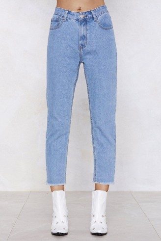 Nasty Gal Moms the Word Relaxed Jeans | 80s style | cropped frayed hems