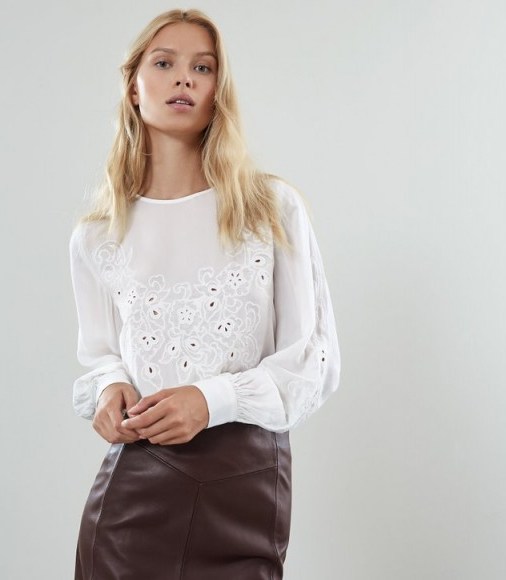 REISS PANSY FLORAL EMBROIDERED BLOUSE WHITE ~ feminine cut-out top - flipped