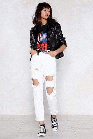 Nasty Gal Seeing Shred Distressed Jeans in White | high waist | destroyed - flipped