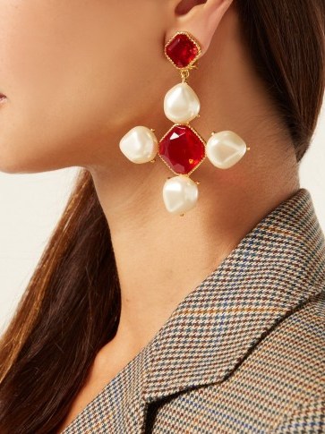 OSCAR DE LA RENTA Baroque faux-pearl and crystal drop earrings ~ large red and white crosses - flipped