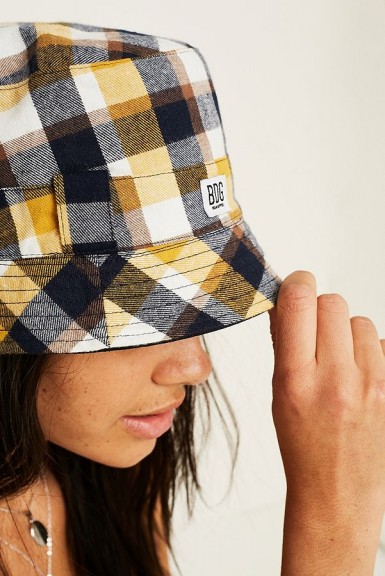 BDG Reversible Check Bucket Hat – yellow checked hats