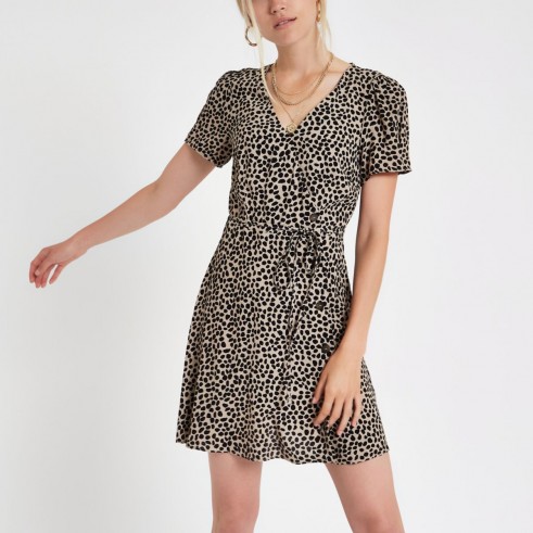 RIVER ISLAND Black leopard print button through mini dress – wrap style tea dresses