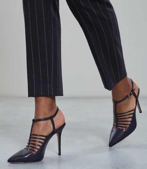 Reiss EDYTH STRAPPY POINT COURT SHOES NAVY / dark blue ankle strap courts
