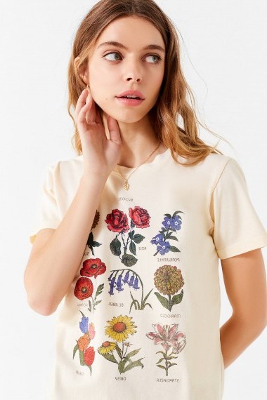 Future State Flower Chart Tee Cream – floral print t-shirt - flipped