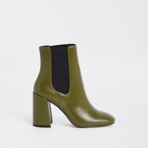River Island Green block heel Chelsea boots | autumn colours - flipped
