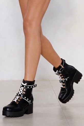 NASTY GAL Junk in the Trunk Chunky Boot Black – mono combat boots - flipped