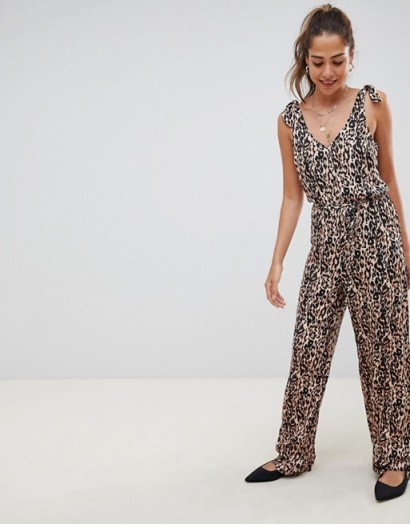 Miss Selfridge jumpsuit with tie strap detail in leopard print – summer glamour