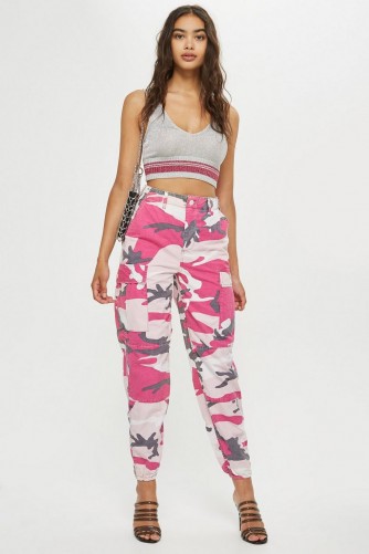 TOPSHOP Pink Camouflage Trousers / girly camo pants