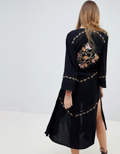 Rahi Cali Flora Embroidered Kimono in Black | oriental inspired fashion
