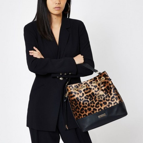River Island Dark brown leopard print bucket bag | animal prints | autumn accessory - flipped