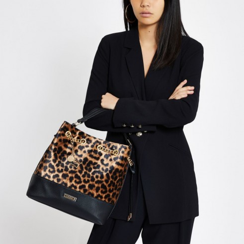 River Island Dark brown leopard print bucket bag | animal prints | autumn accessory