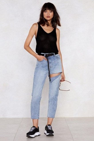 Nasty Gal Slash and Burn High-Waisted Jeans / cropped & destroyed - flipped