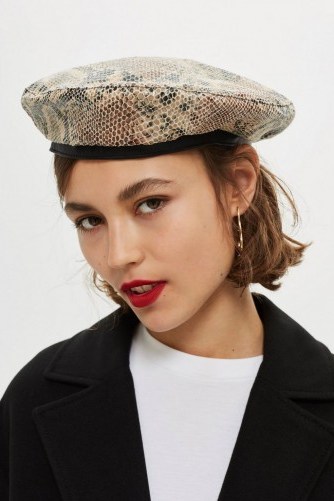 TOPSHOP Snake Effect Beret in Beige / French style - flipped