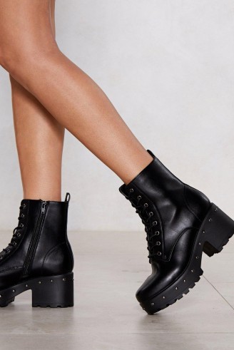 Nasty Gal Total Stud Chunky Boot Black – studded platform lace-up boots