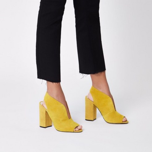 River Island Yellow suede curve vamp block heel shoe boots – chunky slingback shoes - flipped