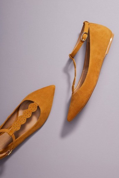 Anthropologie T-Strap City Flats in Sand | pointy flat shoes | autumn colours - flipped