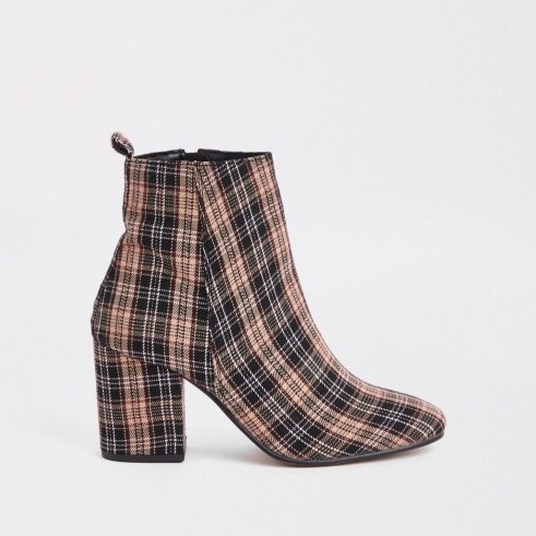 River Island Beige check print square toe block heel boots – chunky heeled ankle boot - flipped