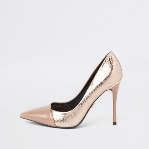 RIVER ISLAND Bright gold wrap around court shoes – metallic courts