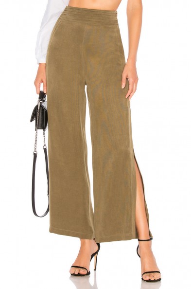 Chrissy Teigen X REVOLVE GREEN TEA SLACK Olive – wide leg side split trousers