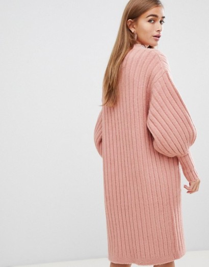 Fashion Union Petite Relaxed Cardigan In Luxe Knit Light Pink – balloon sleeved knitwear