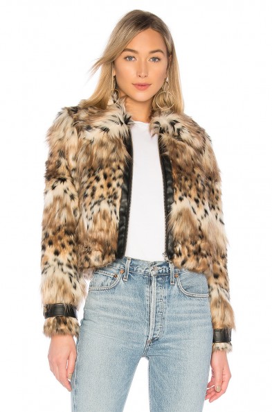 MAJORELLE KAELYN COAT SNOW LEOPARD – animal faux fur bomber