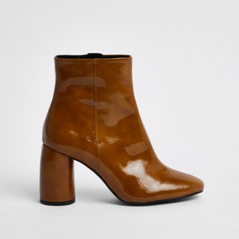 River Island Brown shiny leather bubble heel ankle boots – chunky heels - flipped