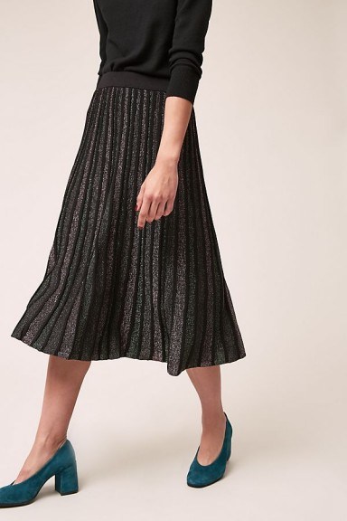 Suncoo Jupe Metallic-Pleated Midi Skirt in Black / shiny pleats - flipped