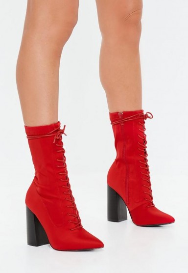 MISSGUIDED red lace up block heeled boots – pointy toes
