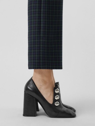 BURBERRY Stud Detail Black Leather Block-heel Pumps / chunky heels - flipped