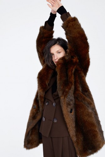 ZARA DOUBLE-BREASTED FAUX FUR COAT in Brown | glam winter coats