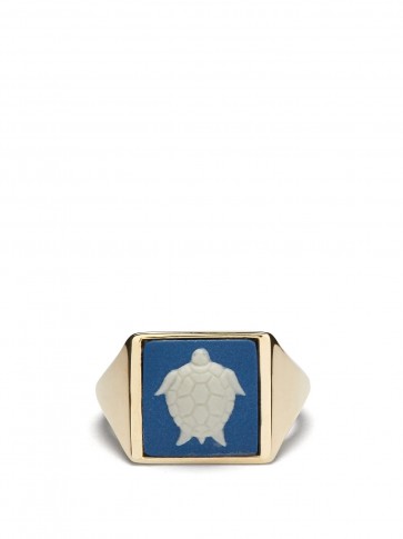 FERIAN Wedgewood blue and white turtle signet ring