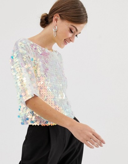 ASOS DESIGN t-shirt with all over square sequin in blue – party tops