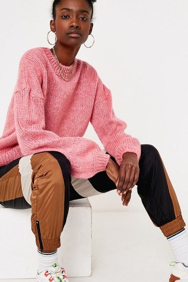 UO Pink Balloon Sleeve Crew Neck Jumper | relaxed sweater - flipped