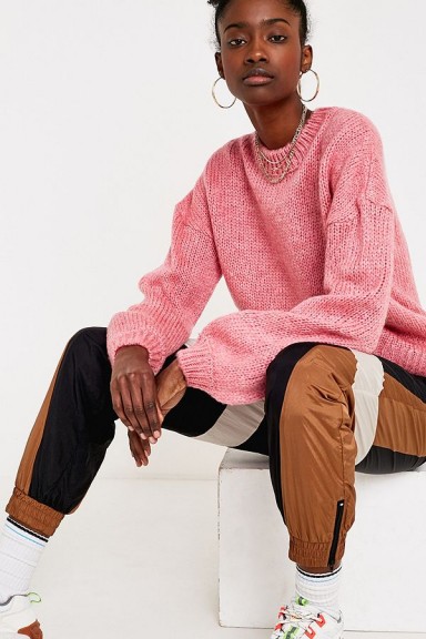 UO Pink Balloon Sleeve Crew Neck Jumper | relaxed sweater